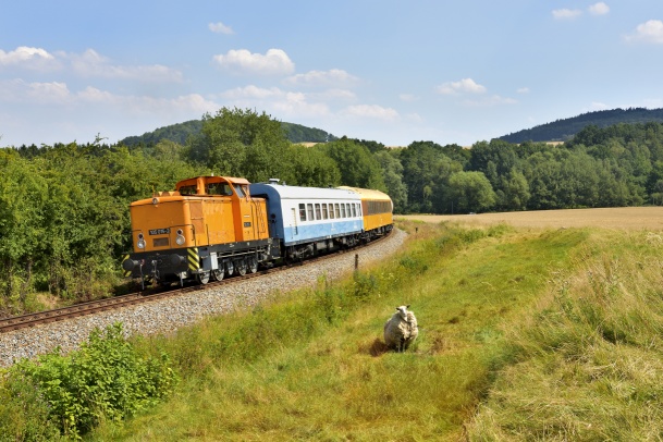 105 015-2 mit am 04.08.2015 mit Übergabe in Eibau